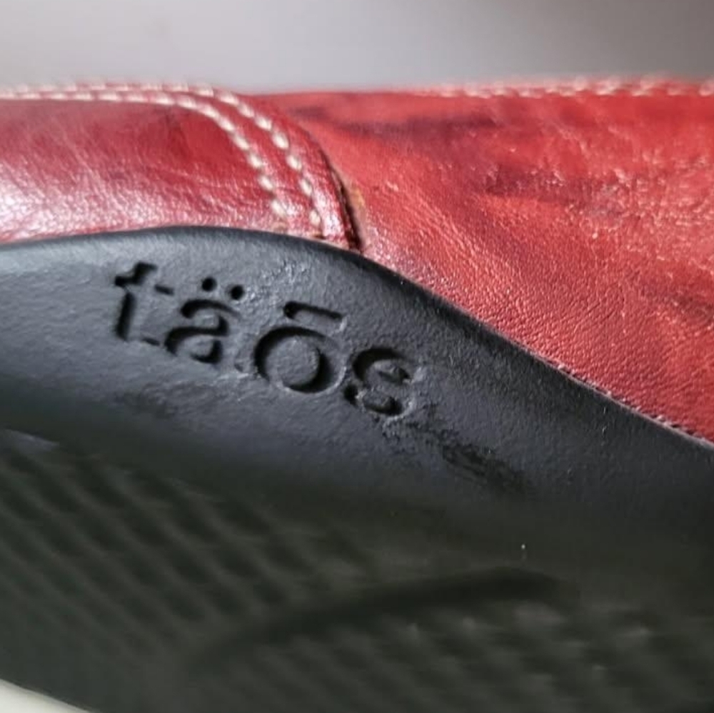 TAOS Leather Red Black Mary Jane Slip On Walk Skirt Casual Loafer Shoe Women 7 - Picture 6 of 13